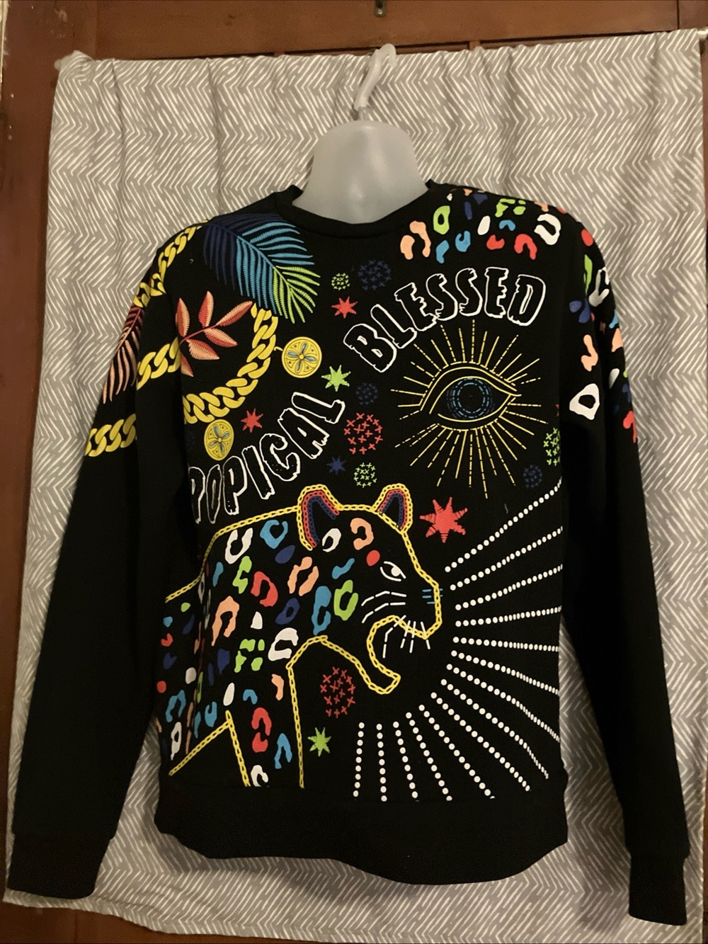 Switch Remarkable Limited Edition Unique Design Animal Print Sweatshirt Sz. L